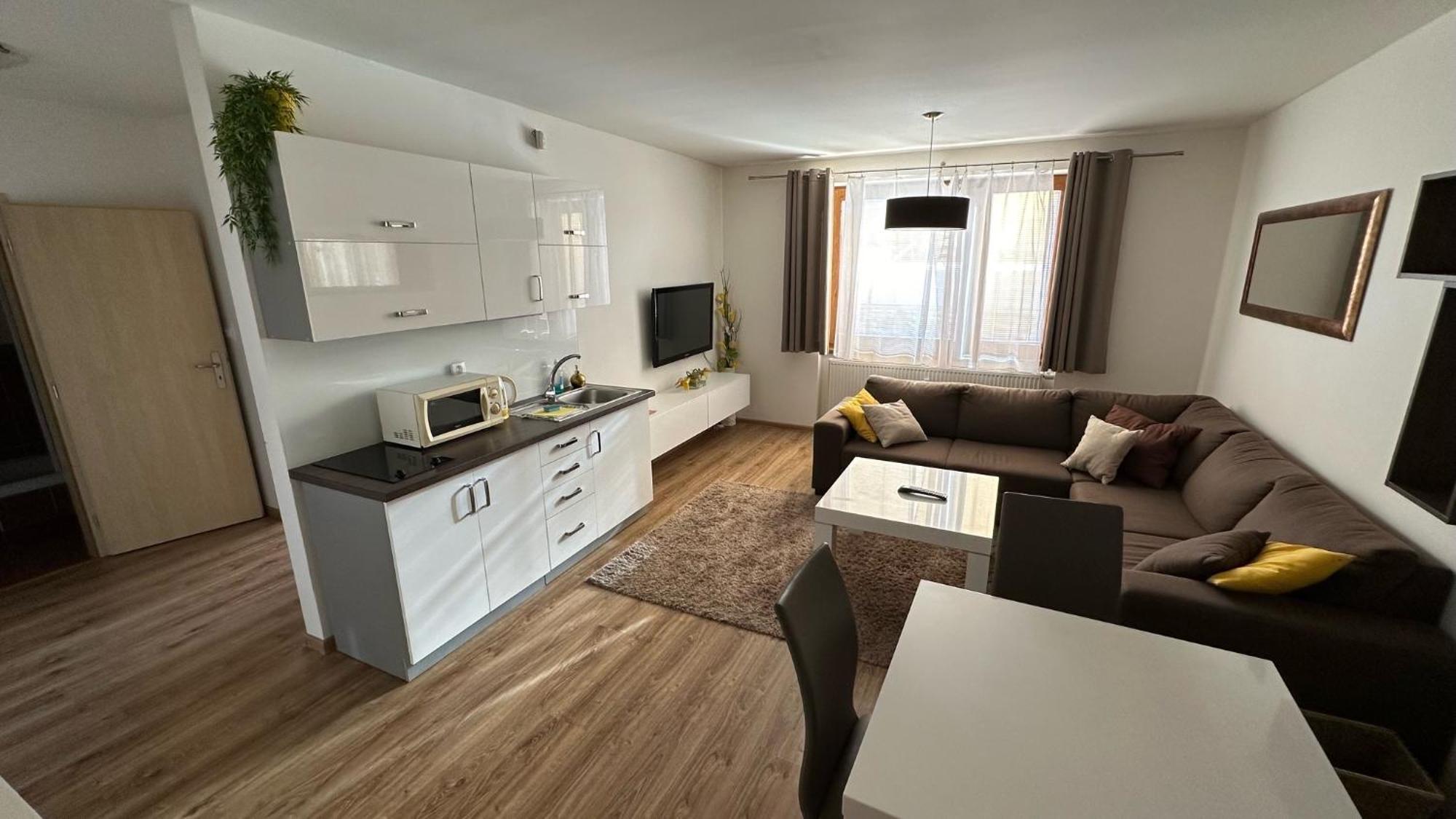 2 room Apartment with balcony, Apartmány Liptov Liptovský Mikuláš Exterior foto